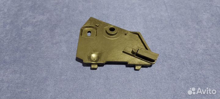 Площадка ручки капота Porsche Cayenne 958