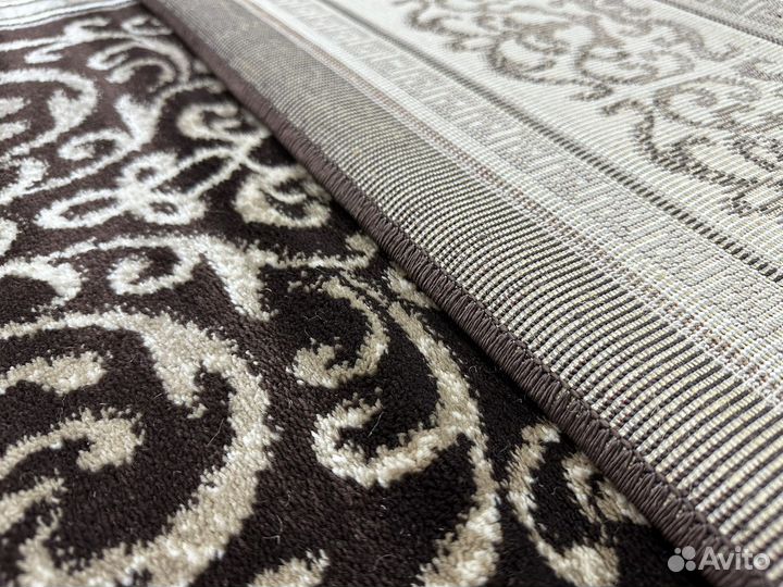 Ковер 1х2 новый, классический