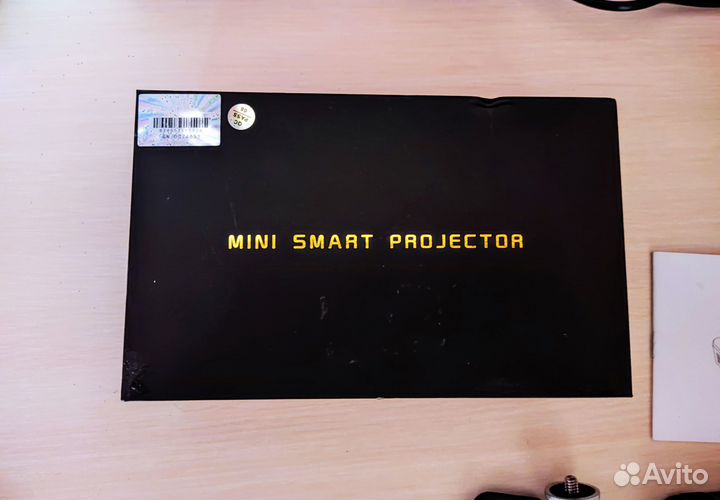 Мини проектор AUN Ubeamer 1