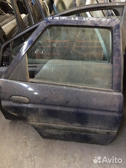 Дверь задняя Форд Эскорт 95-00 правая бу