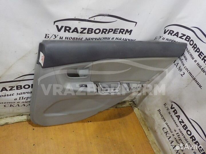 Обшивка двери задней правой (дверная карта) Kia Ce