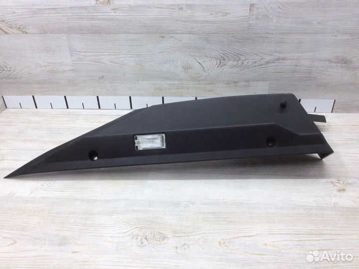 Держатель задней полки задний левый Renault Arkana