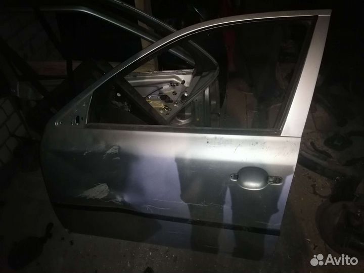 Дверь передняя левая skoda octavia 1
