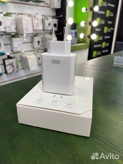 Сетевое зарядное устройство