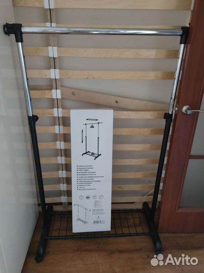 Вешалка для одежды напольная