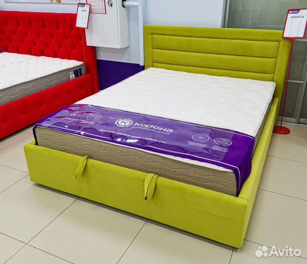 Кровать с мягкой спинкой Jessica