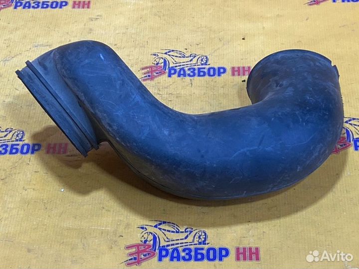 Воздухозаборник Mitsubishi Pajero 2 4D56