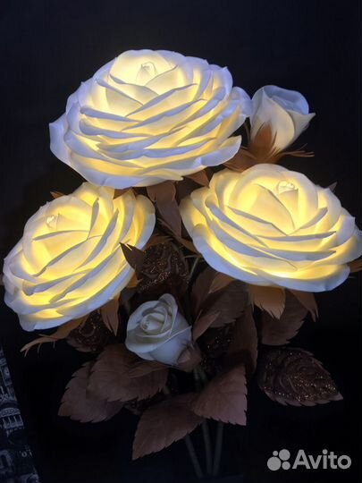Розы ручной работы(светильник)