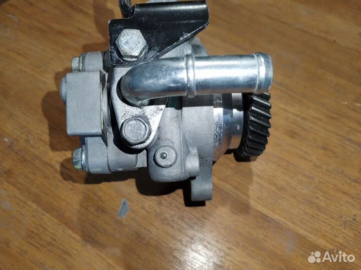 Насос гидроусилителя zd30