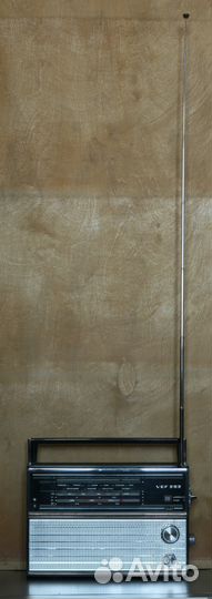 Винтажный радиоприёмник VEF-202 (вэф-202)