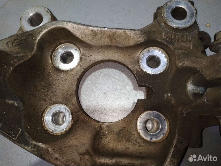 Кулак левый 5352025 Форд Мондео 5