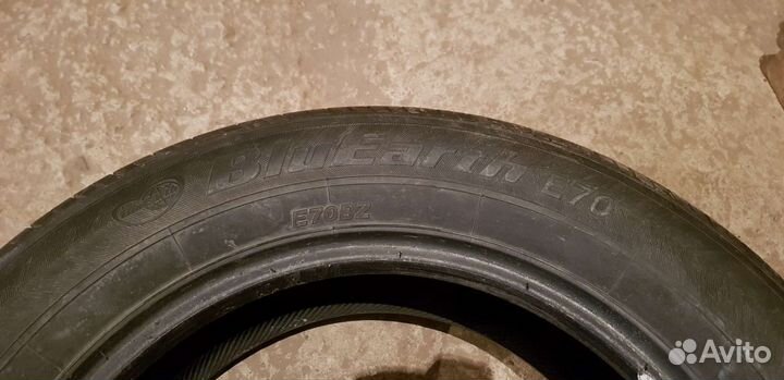 Yokohama BluEarth E70 215/60 R16