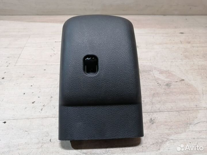 Кожух колонки накладка консоли Volkswagen Polo 5