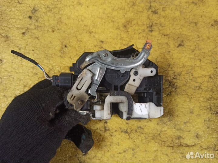 Замок двери задней правой для Mitsubishi Lancer 9