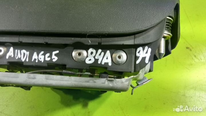 Подушка безопасности в руль для Audi A6 (C5)