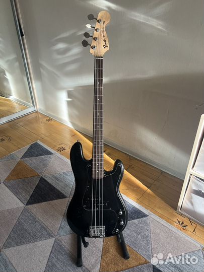 Бас гитара fender precision bass реплика