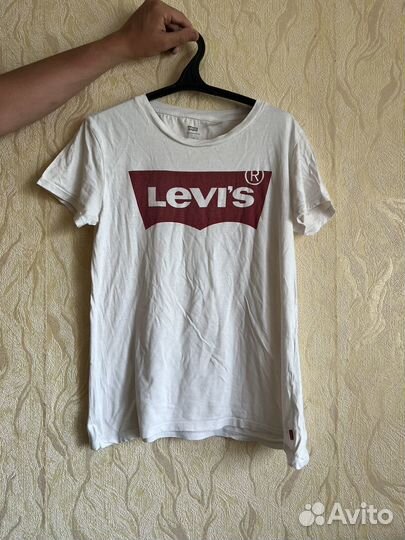 Футболка levis
