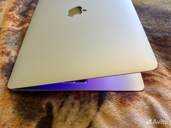 Macbook Air 13 2020 M1 16GB 1TB В идеале Silver