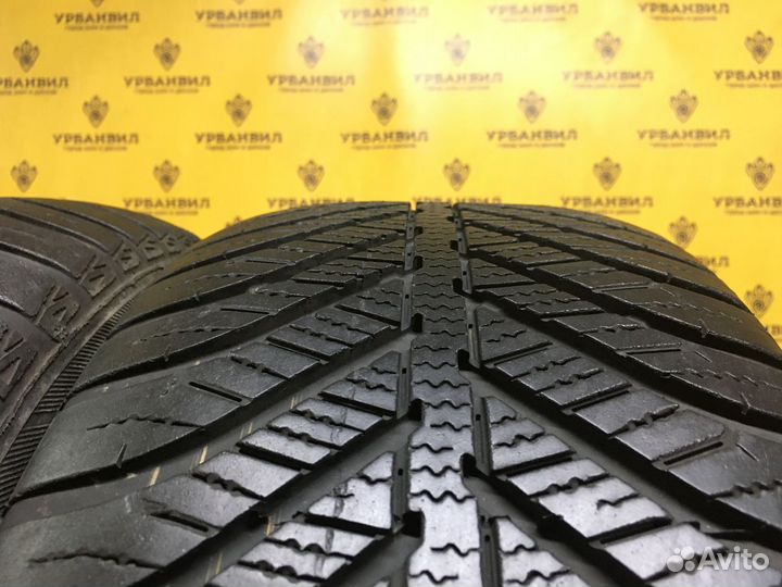 Goodyear Vector 4Seasons 215/55 R16 97V