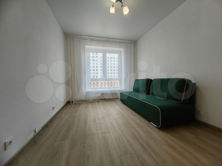 2-к. квартира, 60 м², 8/17 эт.