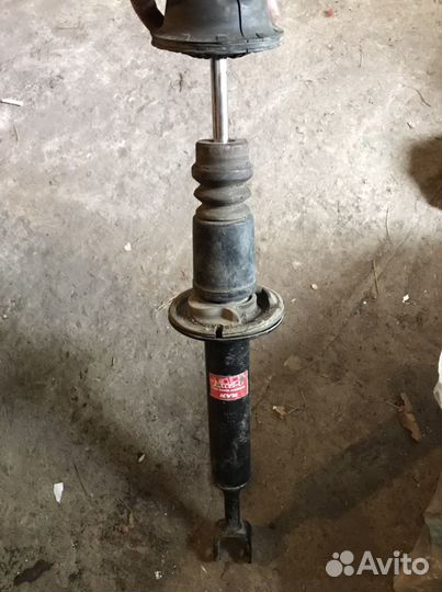 Стойка передняя Audi A4 B6-B7