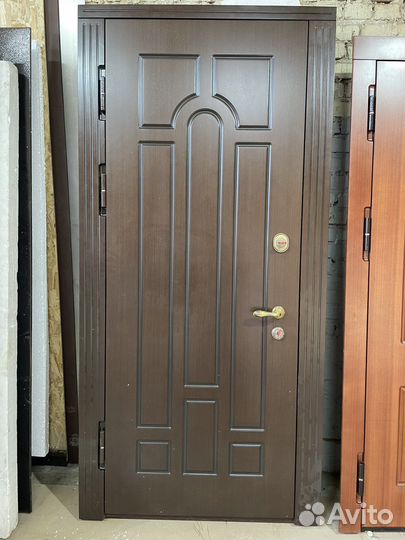 Дверь входная металлическая с терморазрывом