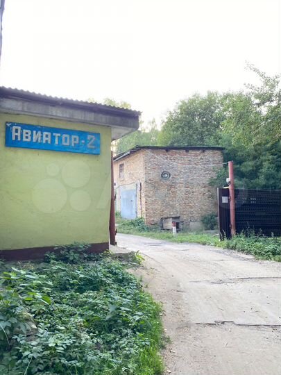 Гараж, > 30 м²