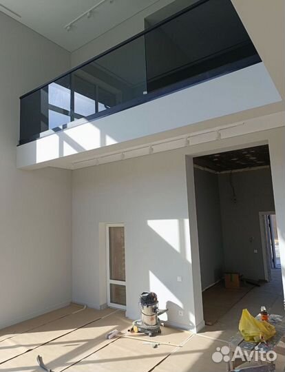 Стеклянные ограждения для лестниц