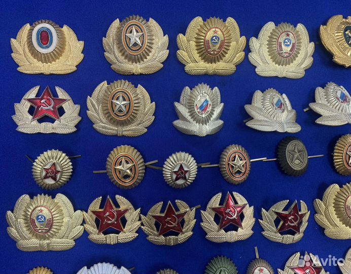 Лот из 50 кокард