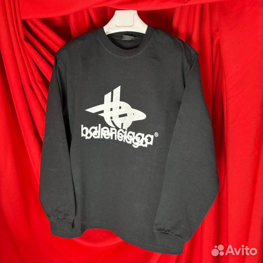 Свитшот Balenciaga