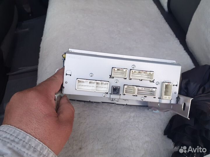 Автомагнитола штатная Хайлюкс 2012