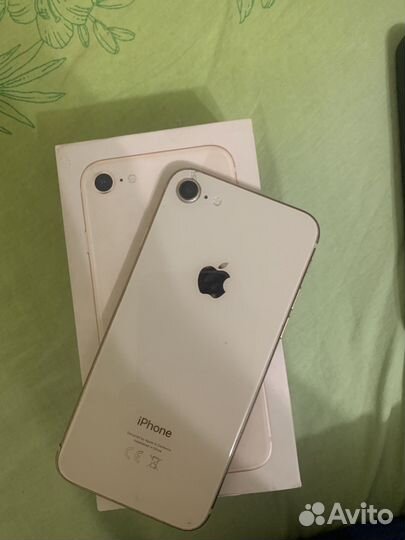 iPhone 8, 64 ГБ