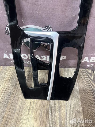 Bmw x4 g02 Декоративная накладка консоли