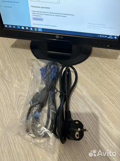 Монитор LG Flatron L1717S-BN 17 дюймов 1280*1024