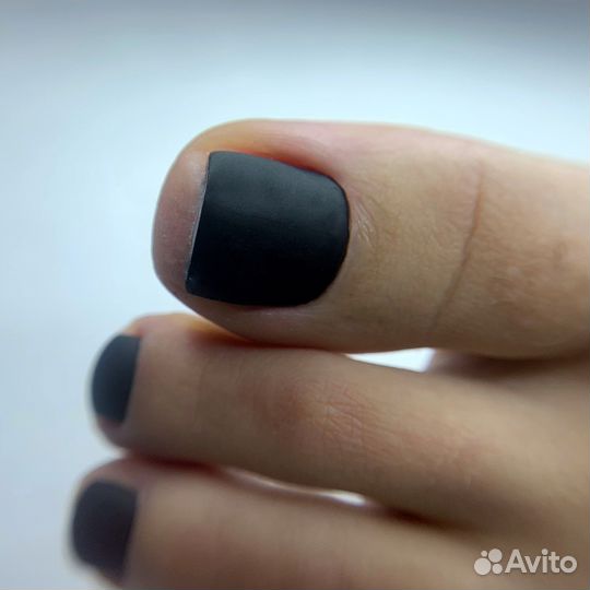 Маникюр и педикюр