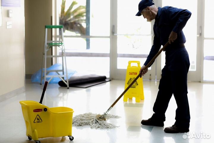 Уборщица вахтой проживание питание