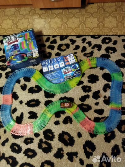 Игрушка гибкий трек