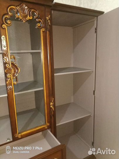 Спальный гарнитур