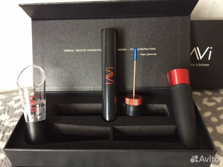 Набор подарочный-штопор,аэратор,пробка,новый в кей