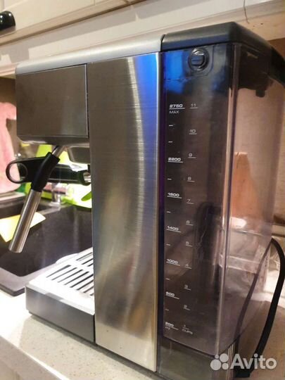 Кофеварка Bork c700