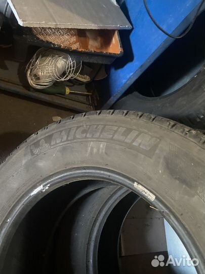 Michelin Latitude Cross 215/70 R16