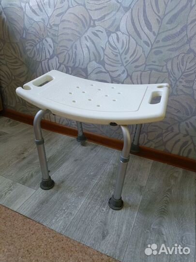 Стул и табурет для инвалидов