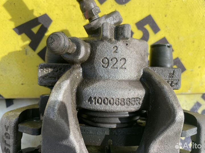 Суппорт передний правый Renault Logan 2