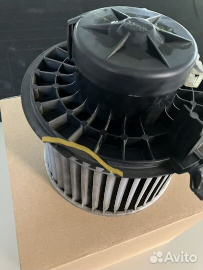 Мотор печки Nissan Tiida C11