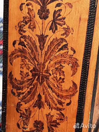 Старинный антикварный настенный шкафчик(аптечка)