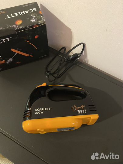 Ручной миксер Scarlett SC-HM40S20