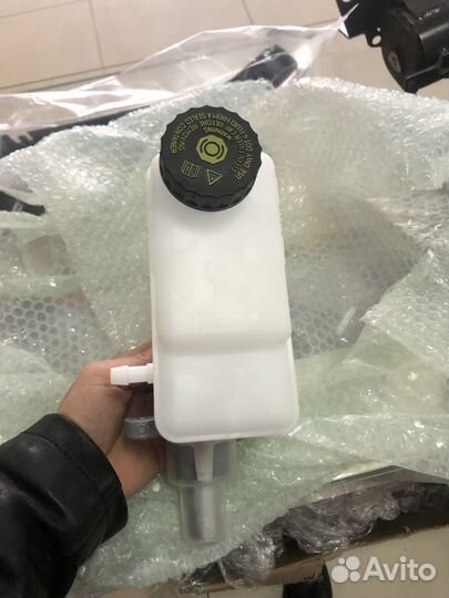 Цилиндр тормозной главный Geely X7