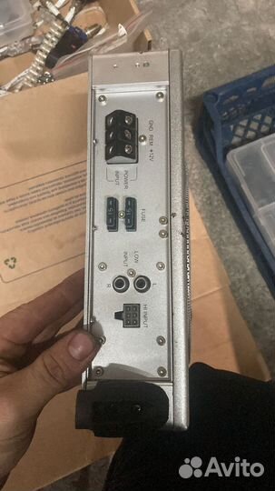 Сабвуфер под сиденье