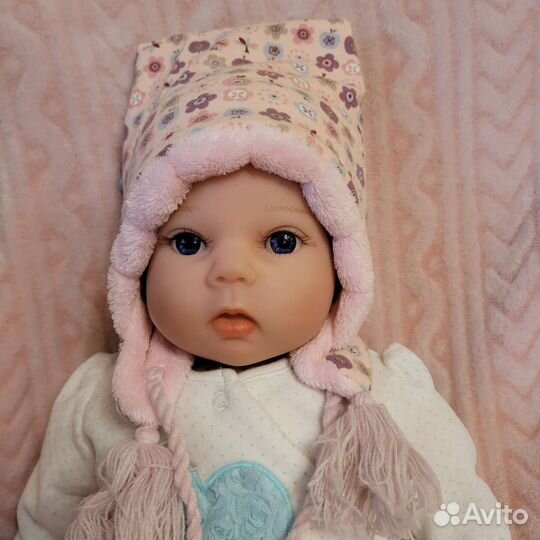 Шапка для девочки демисезонная новая 6-9 мес