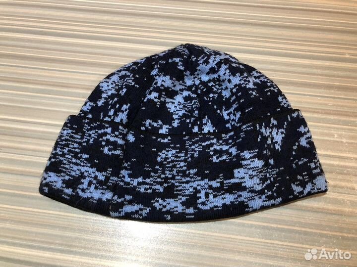 Мужская шапка